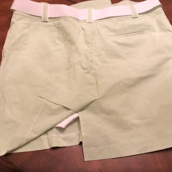 IZOD Golf Skort - Picture 4 of 5